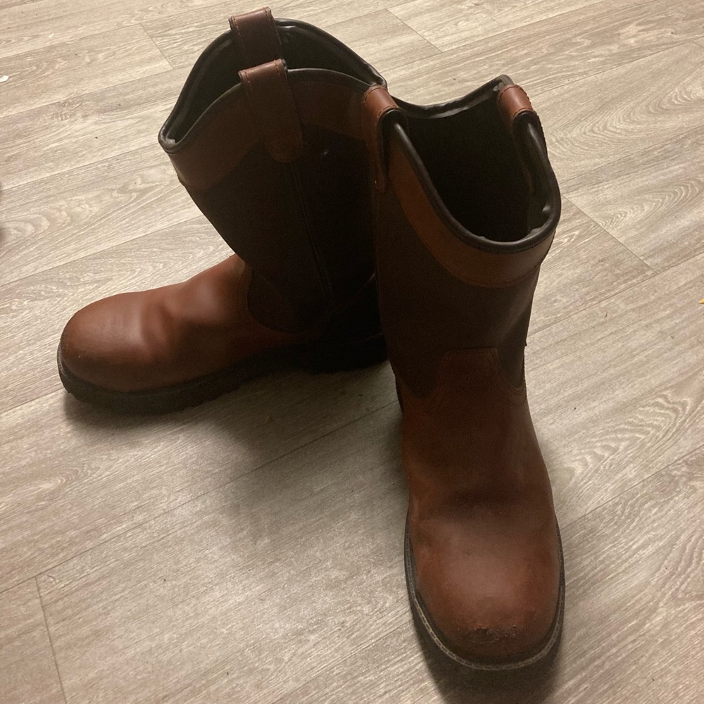 Insulated steel toe work boots size 11